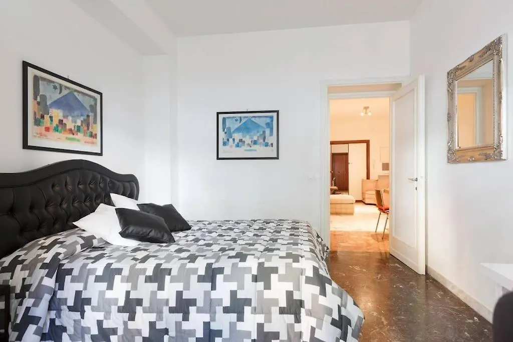 St.Peter/Vatican New Spacious 3Bedrooms Apartment Rome 0*,  Italy